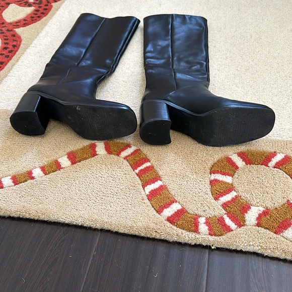 Intentionally Blank boots - Picture 6 of 8